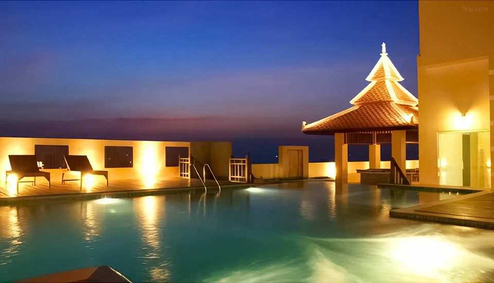 هتل نانترا پلوئنشیت بانکوک